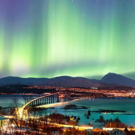 Arctic Breeze - Family & Group Getaway 아파트
