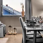 Arctic Breeze - Family & Group Getaway * Tromsø