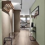 Arctic Breeze - Family & Group Getaway Apartment